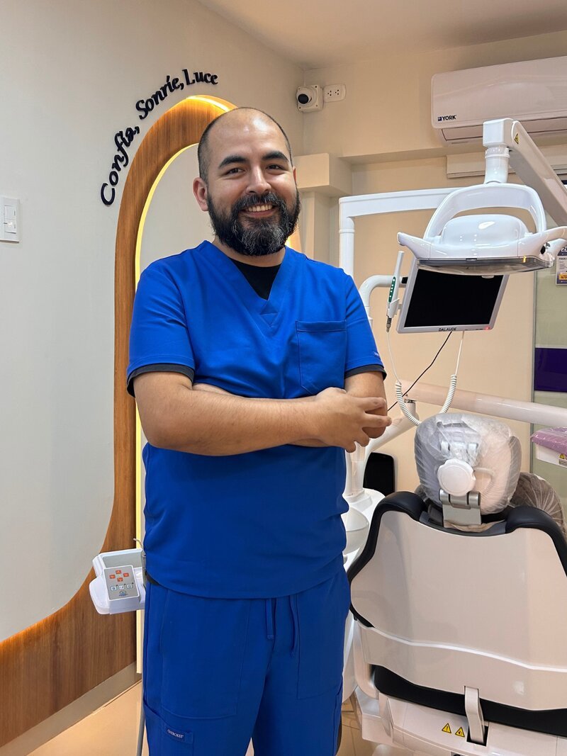 Dr. Gerson Lara